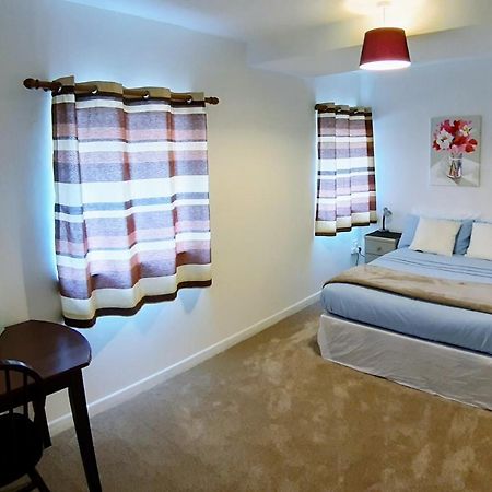 Family Rooms - Cork Centre City คอร์ก ห้อง รูปภาพ